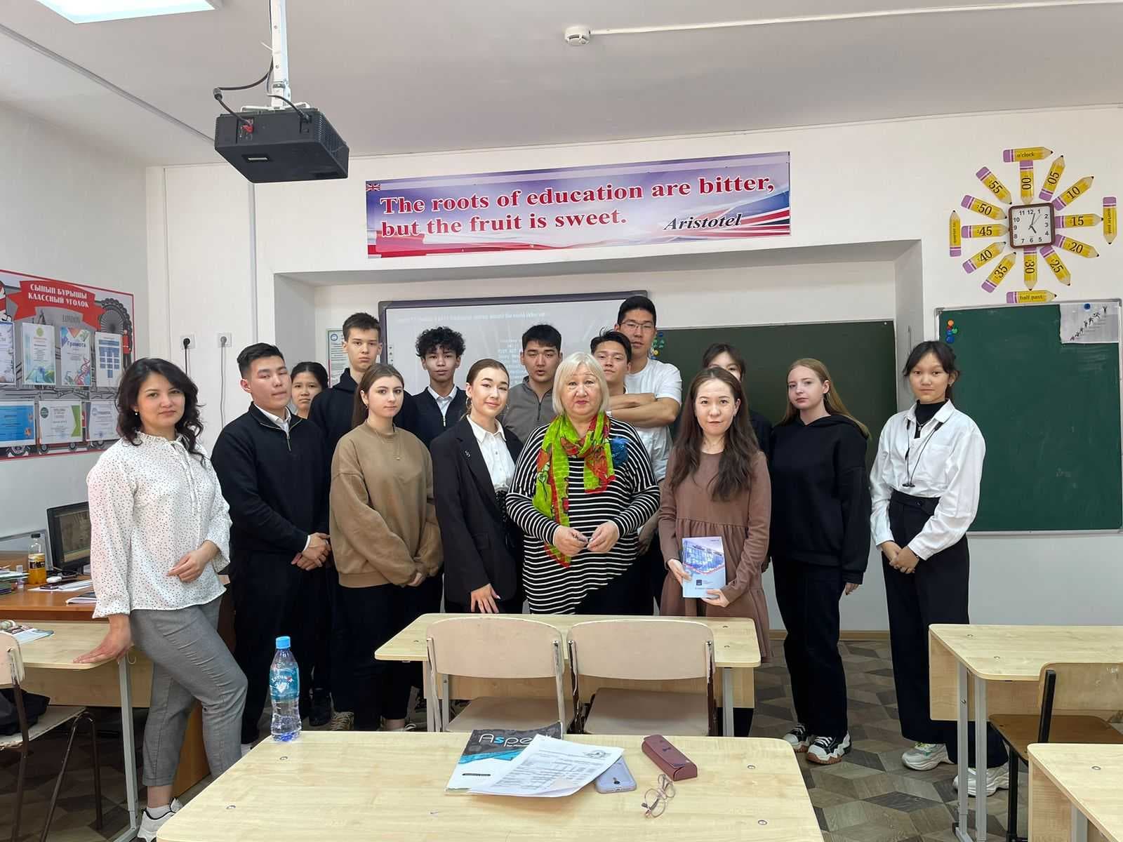 Преподаватели и студенты ОП «Дошкольное обучение и воспитание»   провели профориентационную работу — 1
