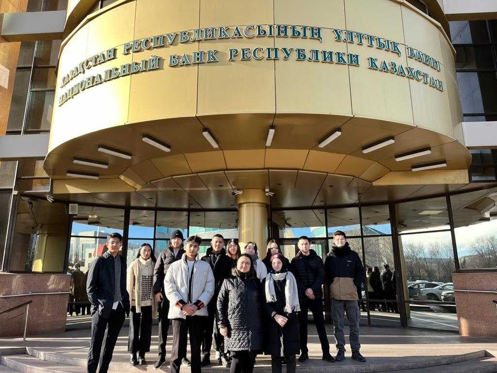 ЭКСКУРСИЯ СТУДЕНТОВ ВЫСШЕЙ ШКОЛЫ ЭКОНОМИКИ В МУЗЕЙ ЦЕНТРАЛЬНОГО ФИЛИАЛА  НАЦИОНАЛЬНОГО БАНКА РК — 1