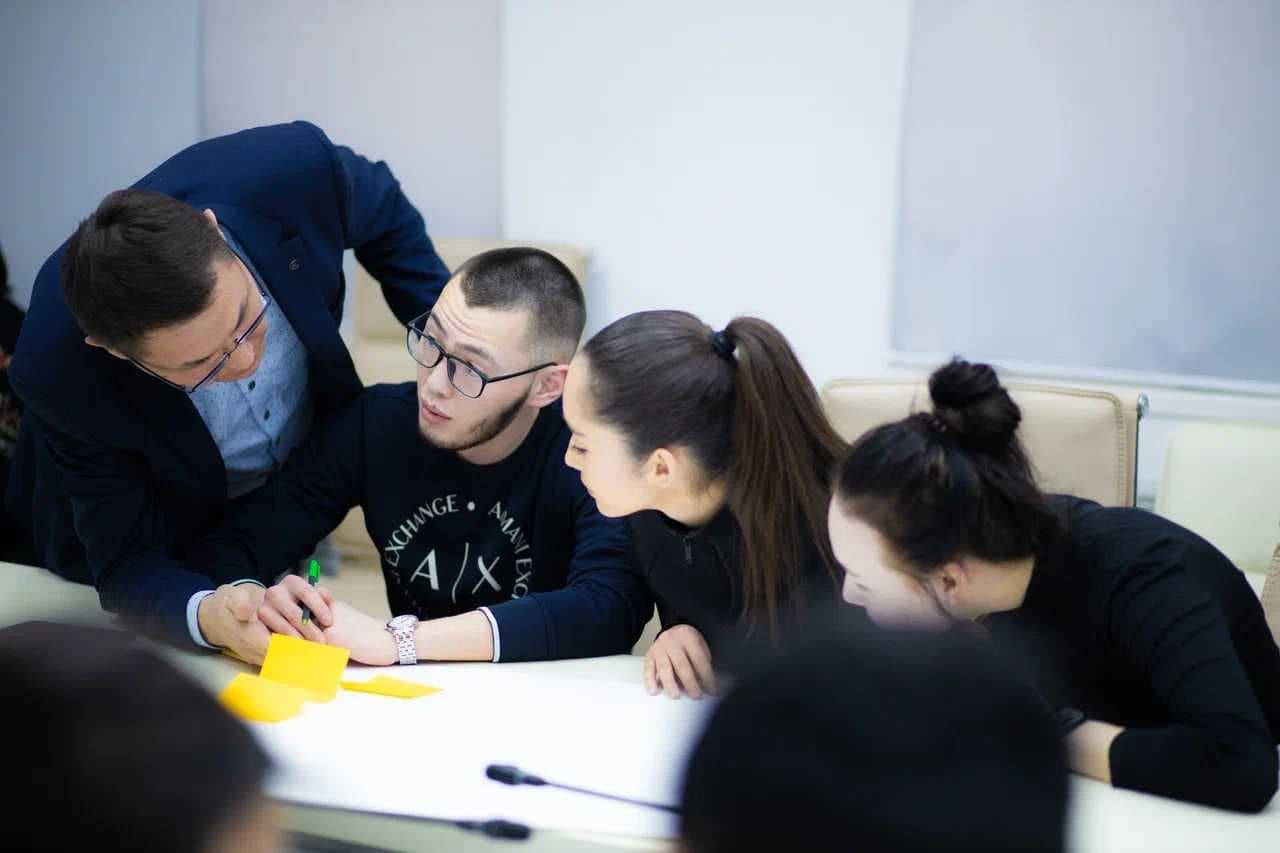 В МЕЖДУНАРОДНОМ УНИВЕРСИТЕТЕ АСТАНА ПРОШЕЛ КРУГЛЫЙ СТОЛ, ПОСВЯЩЕННЫЙ ВСЕМИРНОМУ ДНЮ ВЫБОРОВ — 3