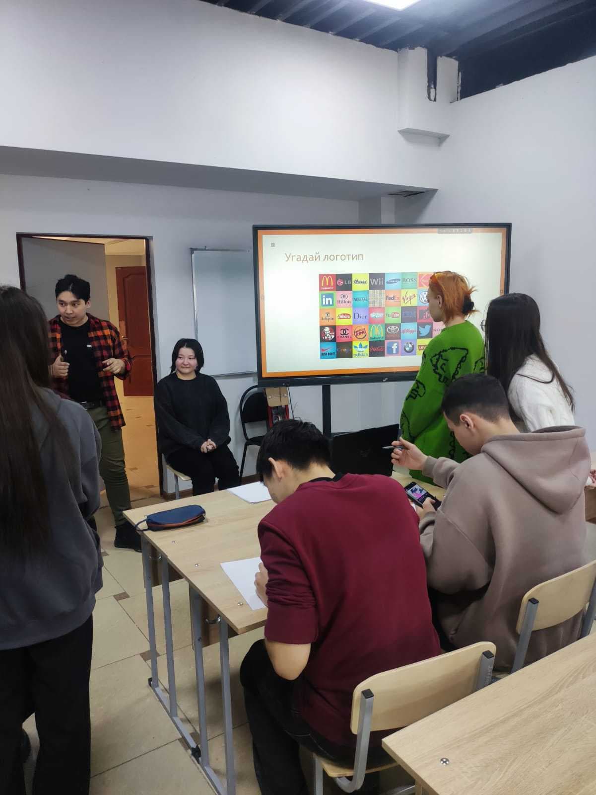 22.02.2024  состоялась  встреча с выпускником университета Дуйсенбеков Адлетом, в новом формате «Face Time» - «Успешные выпускники делятся опытом». — 7