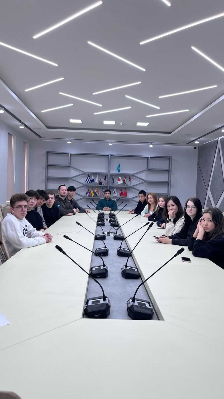 Студент высшей школы естественных наук рассказал об основах мобилографии в рамках программы «Мentor me» — 2