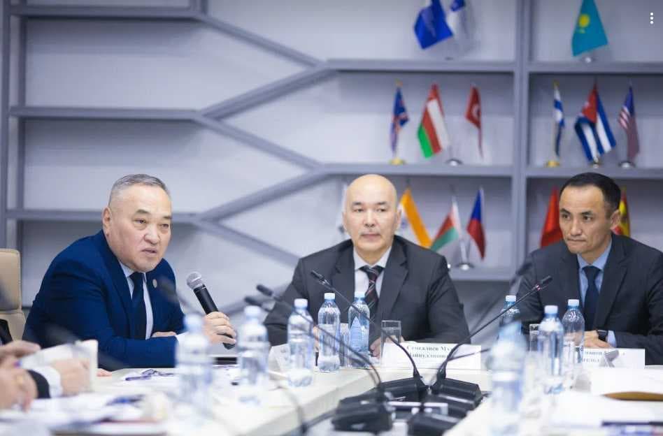 B AIU прошел круглый стол совместно с РОО «Общенациональное движение против коррупции «ЖАҢАРУ» — 2