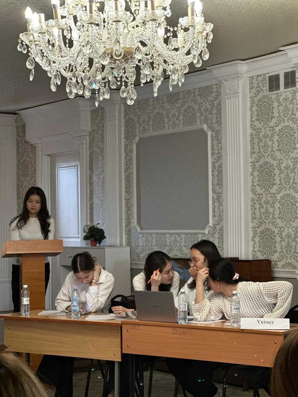Студенты-биологи провели дебаты «Вреден ли ГМА для здоровья человека или это решение мировой продовольственной проблемы?» — 4