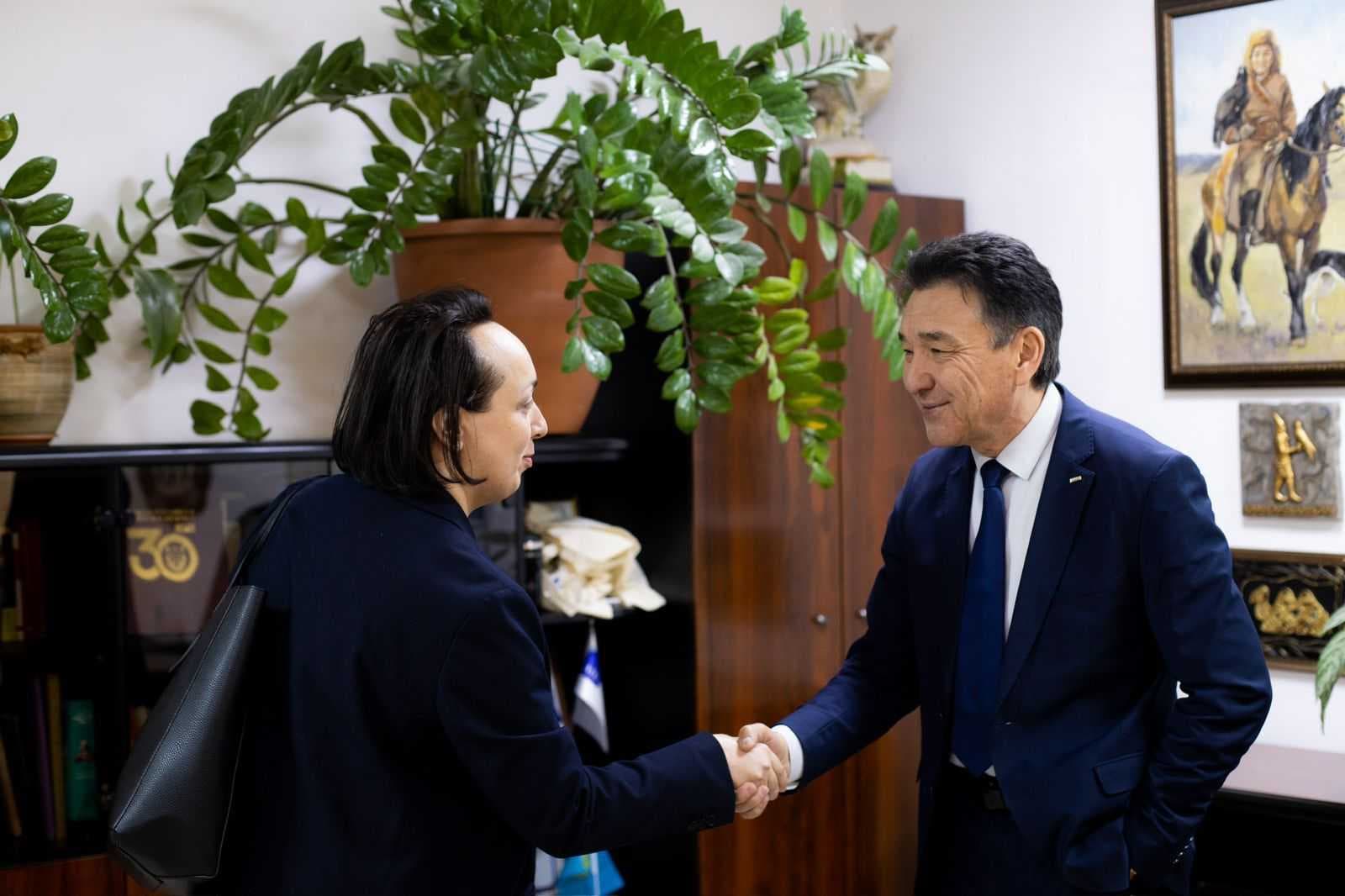 Встреча президента Astana International University с руководством школы инженерии и цифровых наук Nazarbayev University — 4