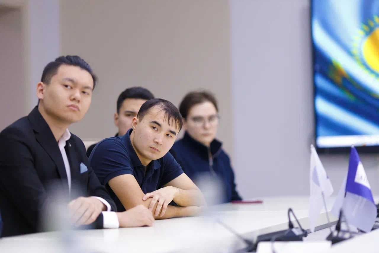 Посол Германии провела гостевую лекцию в Astana International University — 7