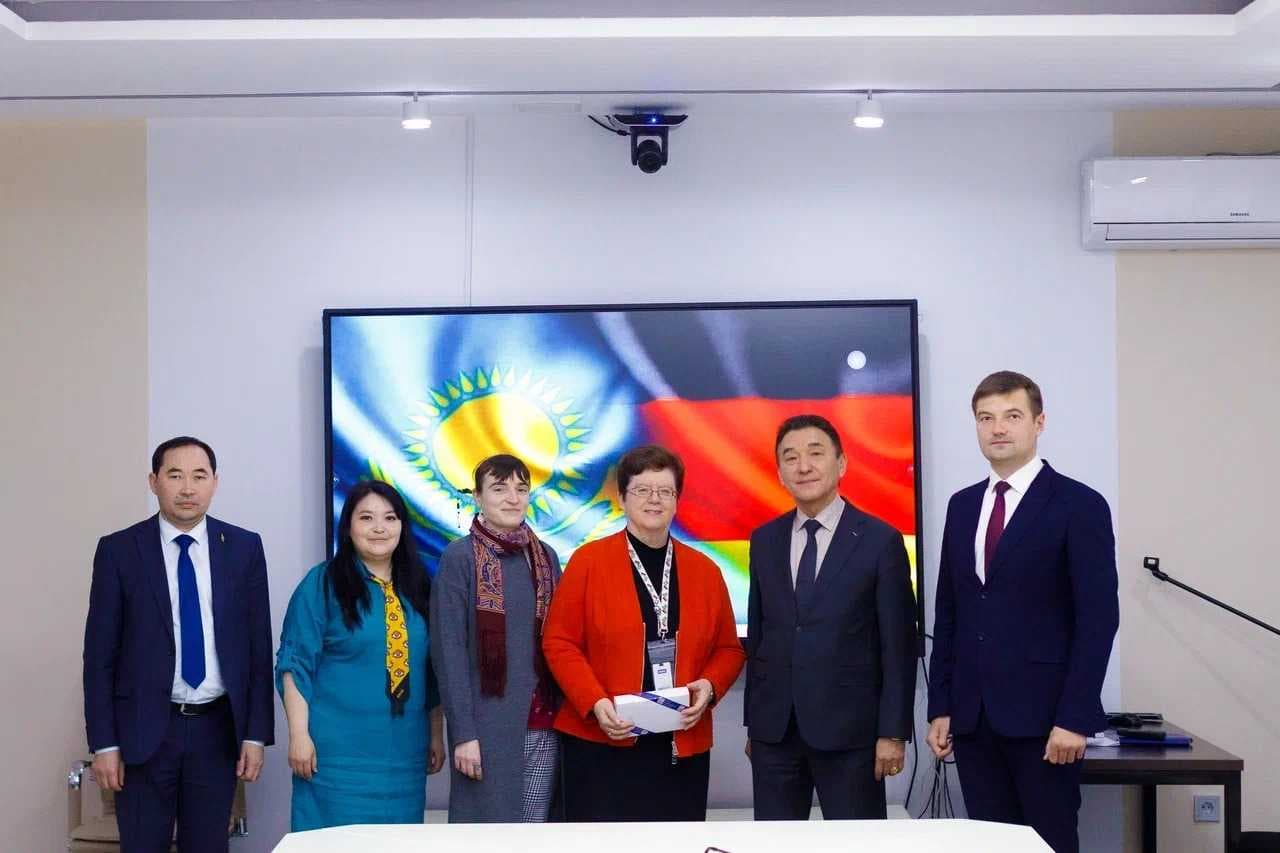 Чрезвычайный и Полномочный Посол Германии посетила Astana International University — 8