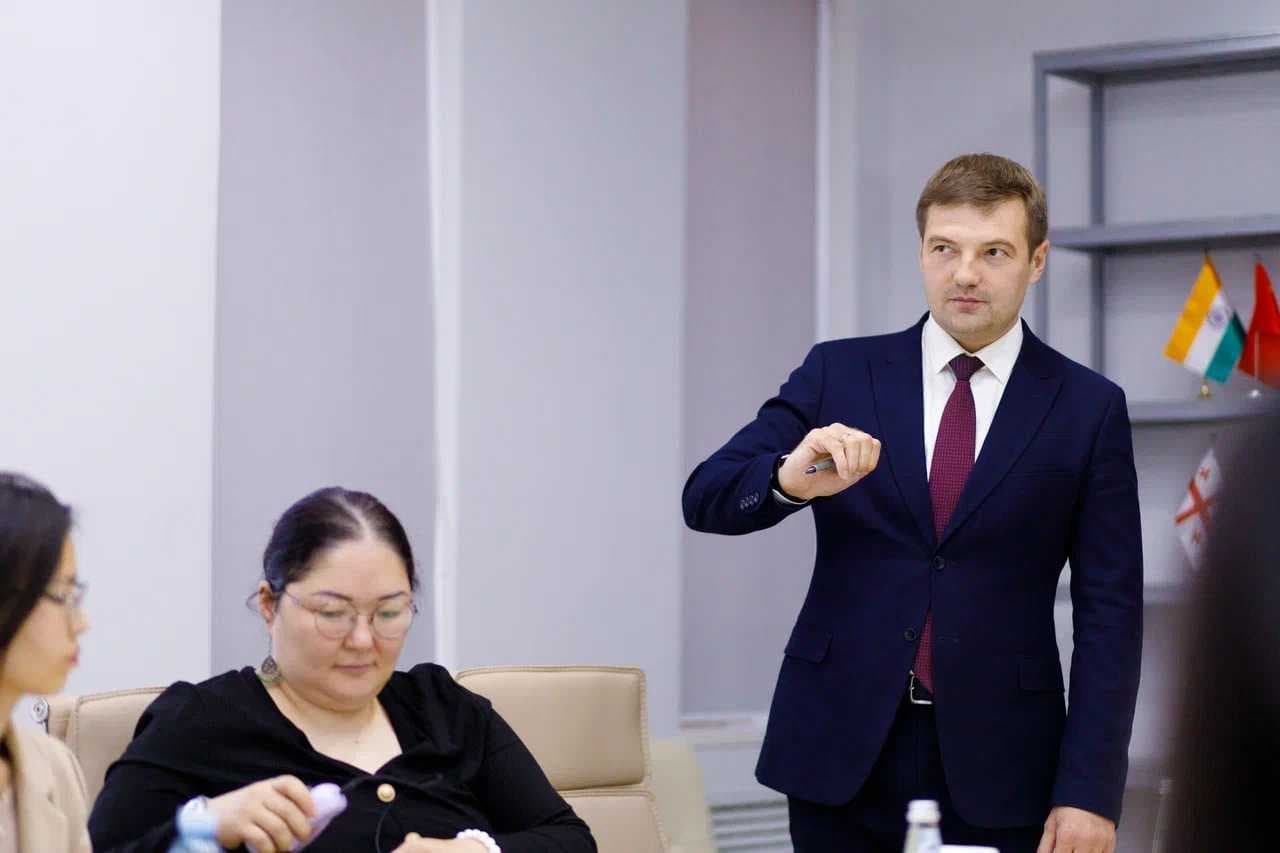 Посол Германии провела гостевую лекцию в Astana International University — 3