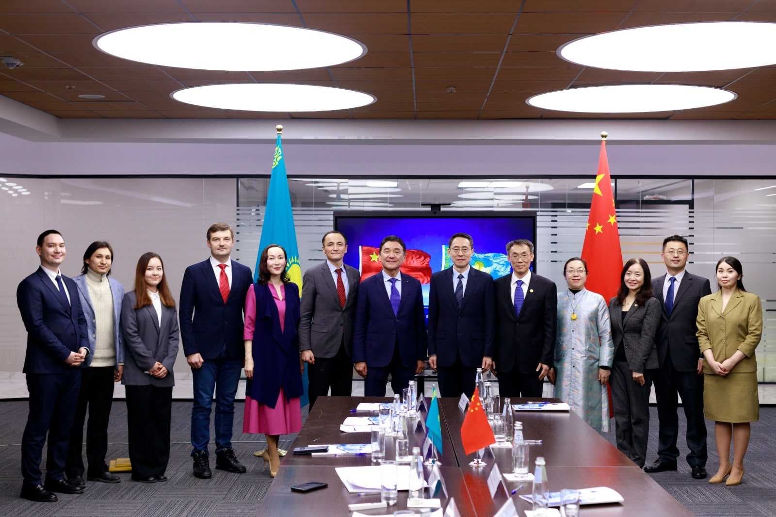 Посол Китайской Народной Республики посетил брэнч-кампус BLCU Kazakhstan — 3