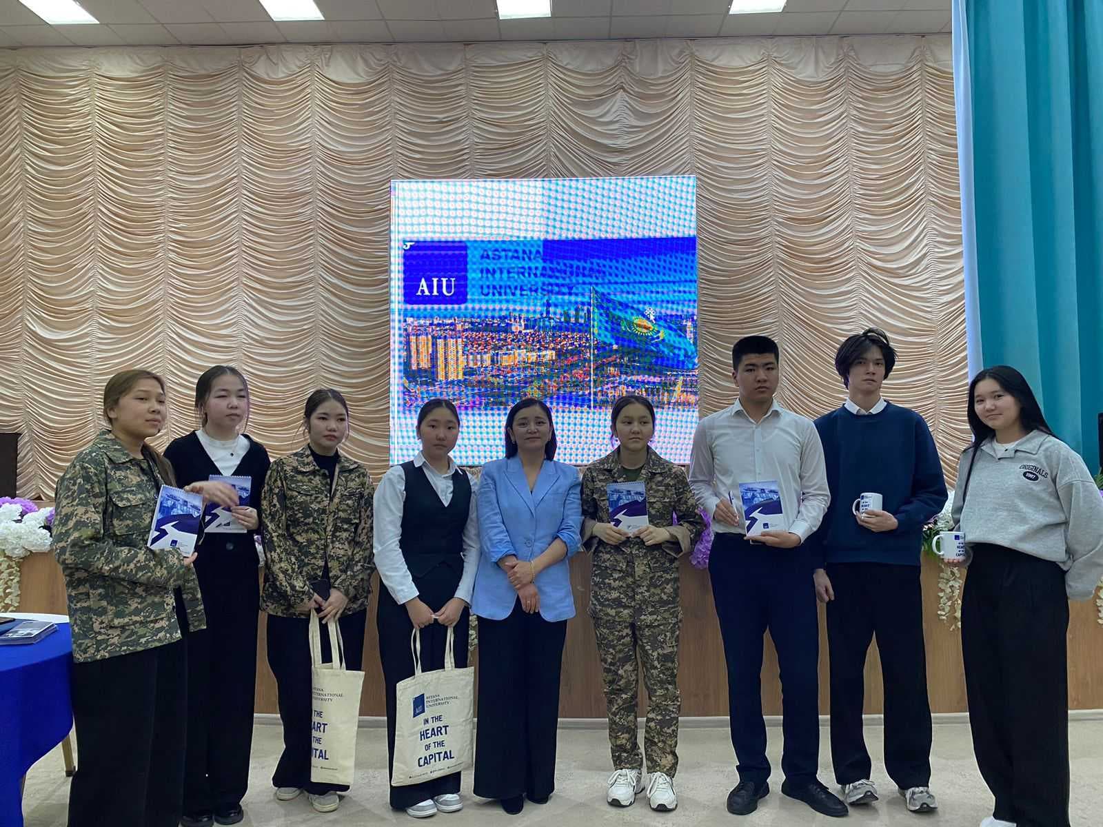 Представитель AIU провел профориентационную встречу в школе-гимназии №78 — 3