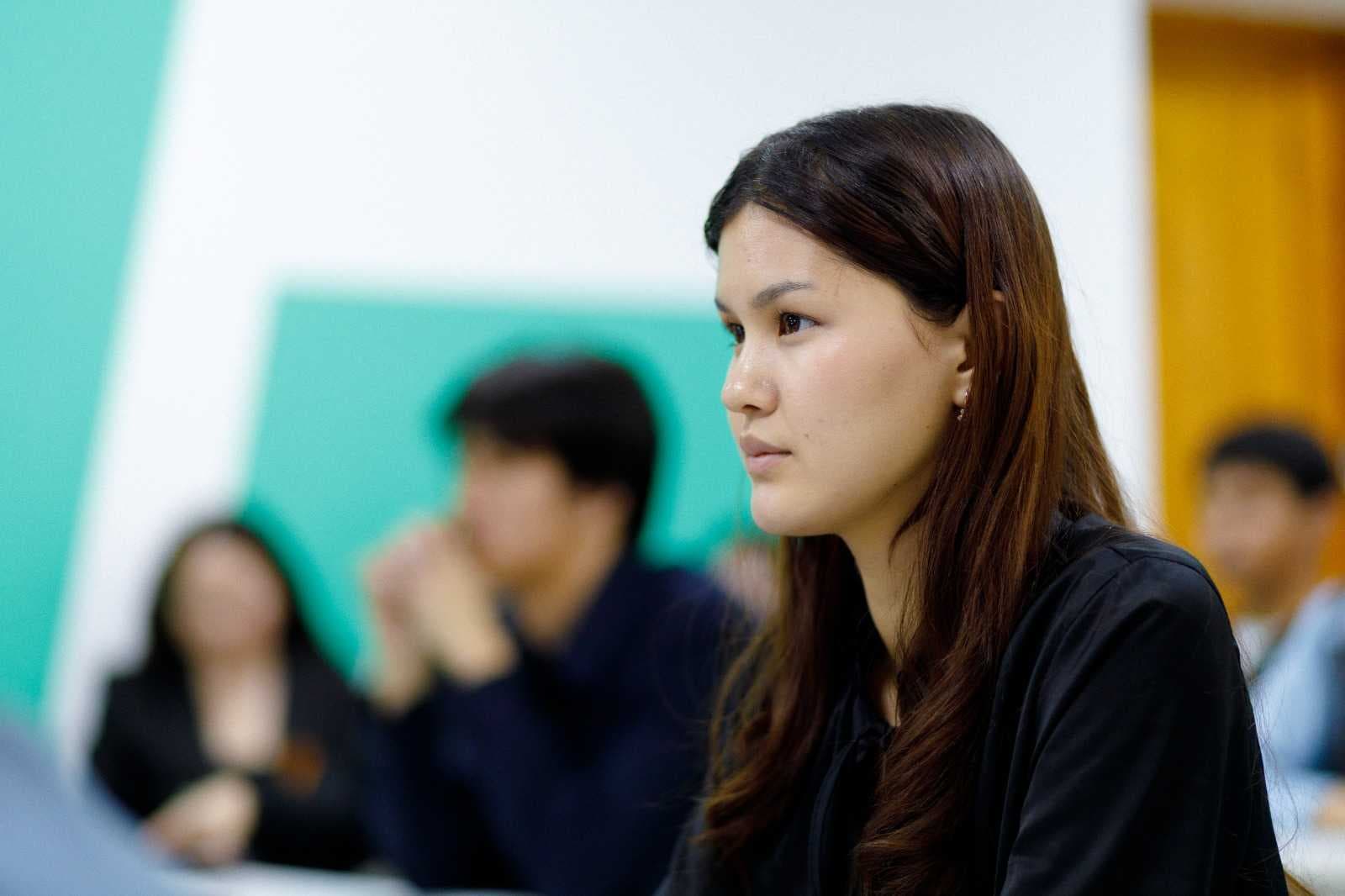 Представитель программы Erasmus Mundus посетил AIU — 2