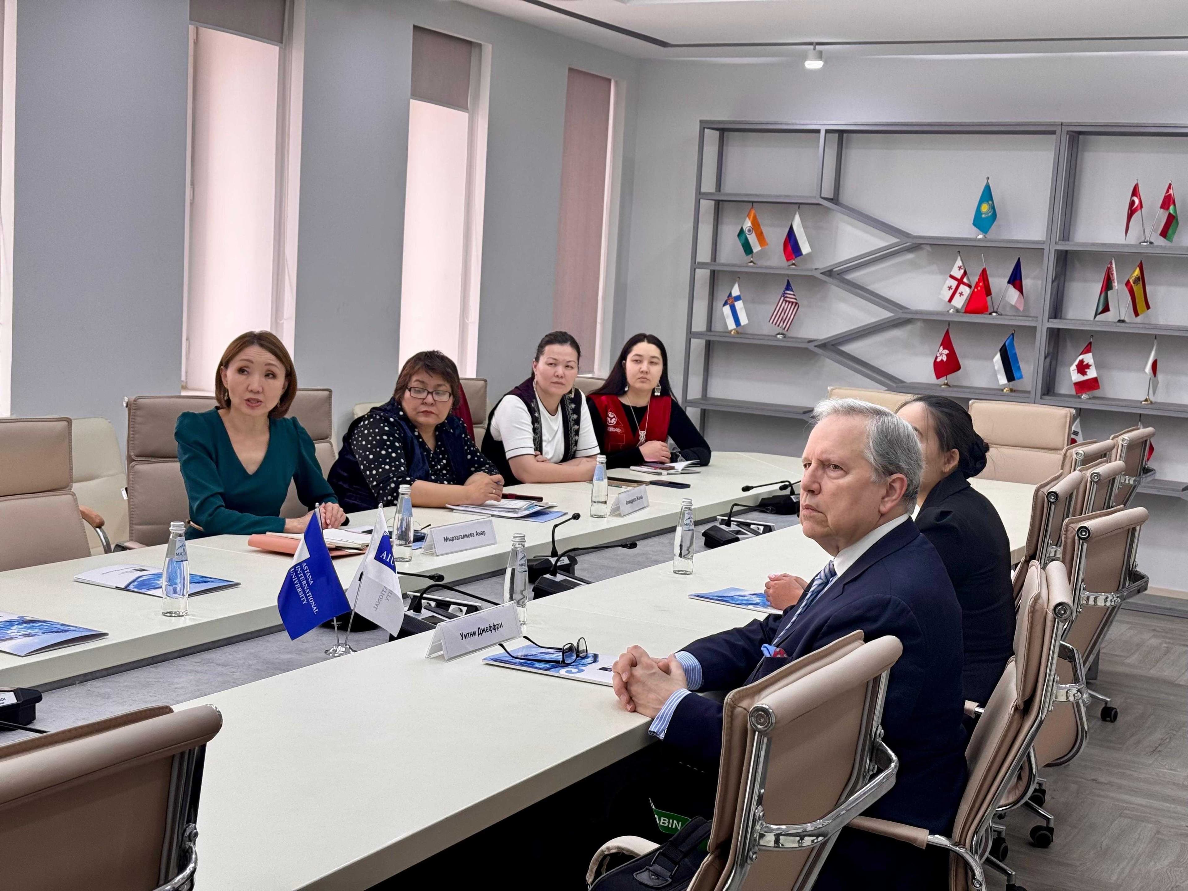 Встреча с представителями InterRes Central Asia: Новые возможности для обучения английскому языку — 1