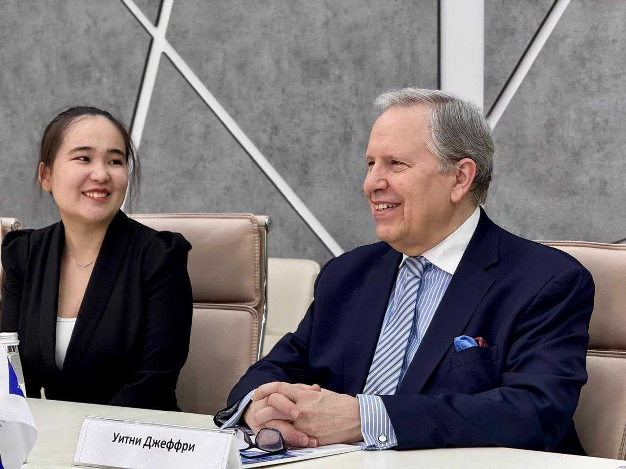 Встреча с представителями InterRes Central Asia: Новые возможности для обучения английскому языку — 4