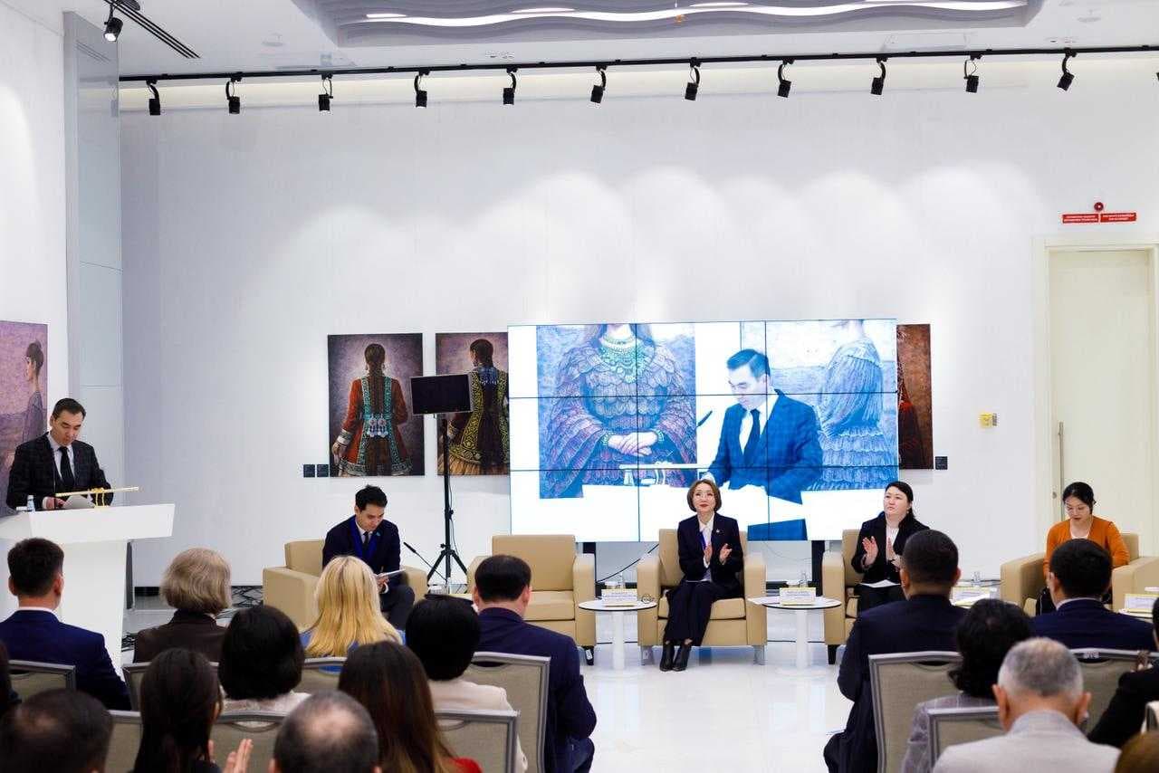 В Астане прошла конференция по развитию  молодежной науки с применением ИИ и цифровых технологий — 9