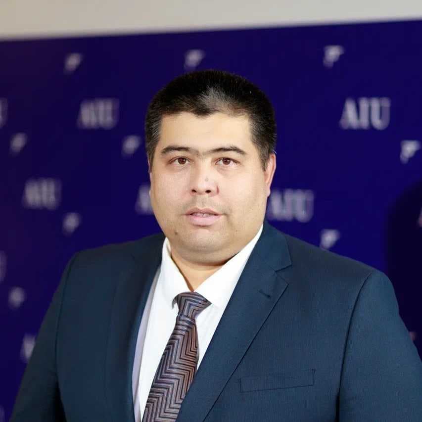 Муратов Руслан Муратович